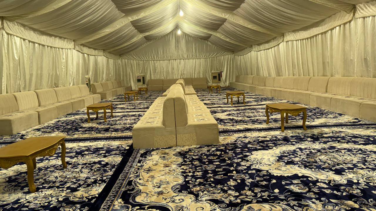 مجلس عزاء مجهز بالكامل